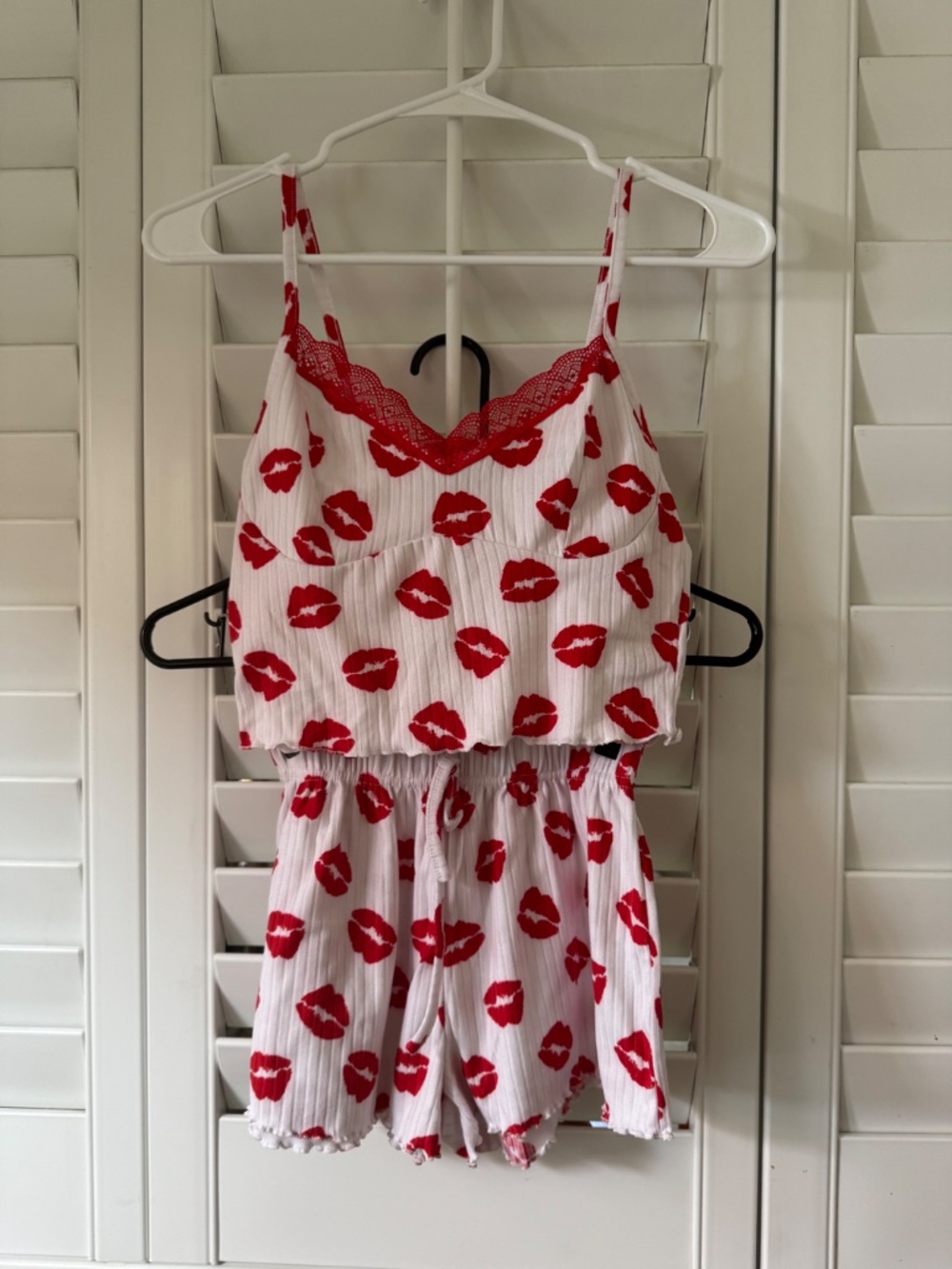 White and Red Kiss Pajama 2 piece set